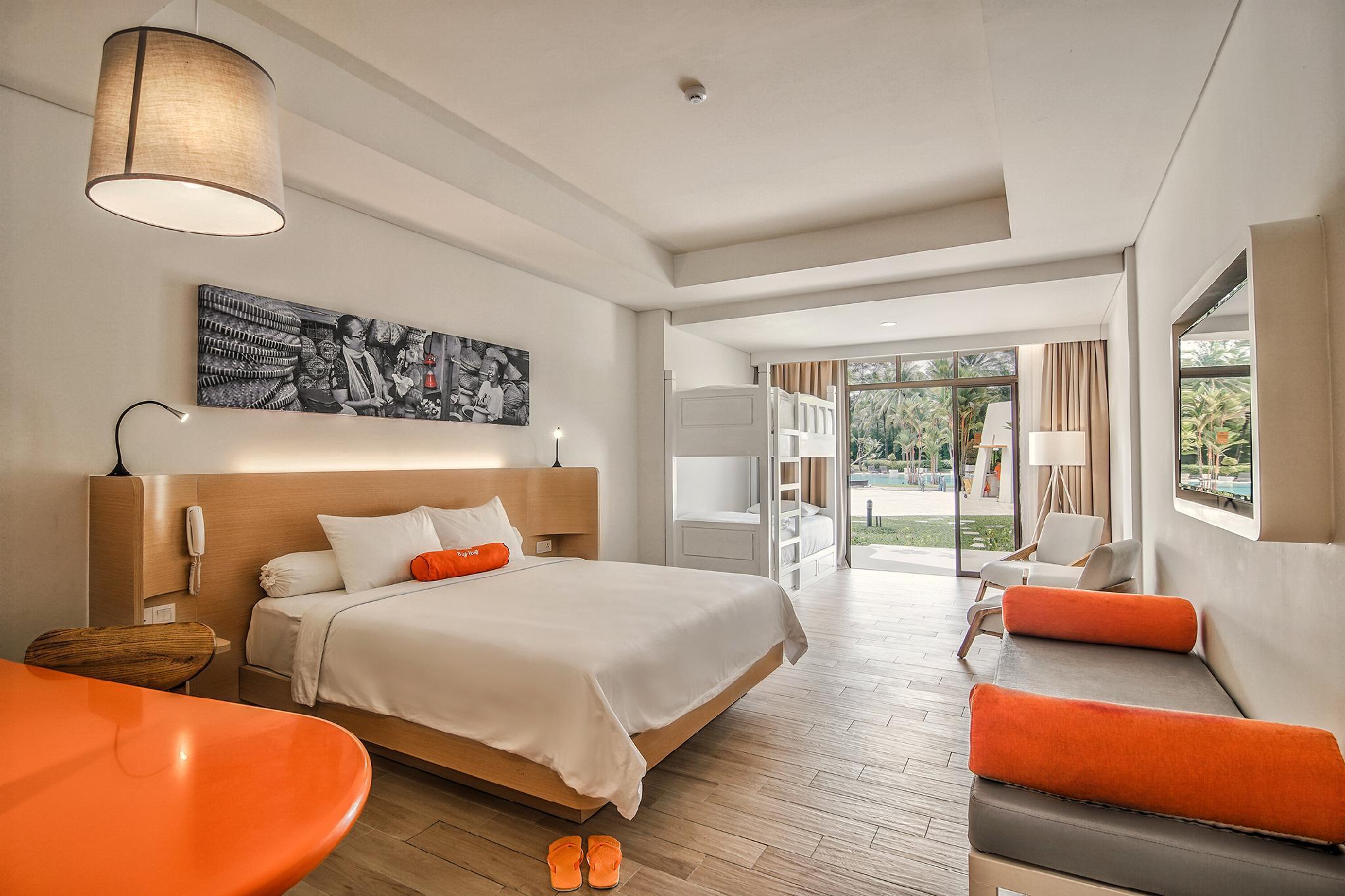 Harris Batam Waterfront 4*