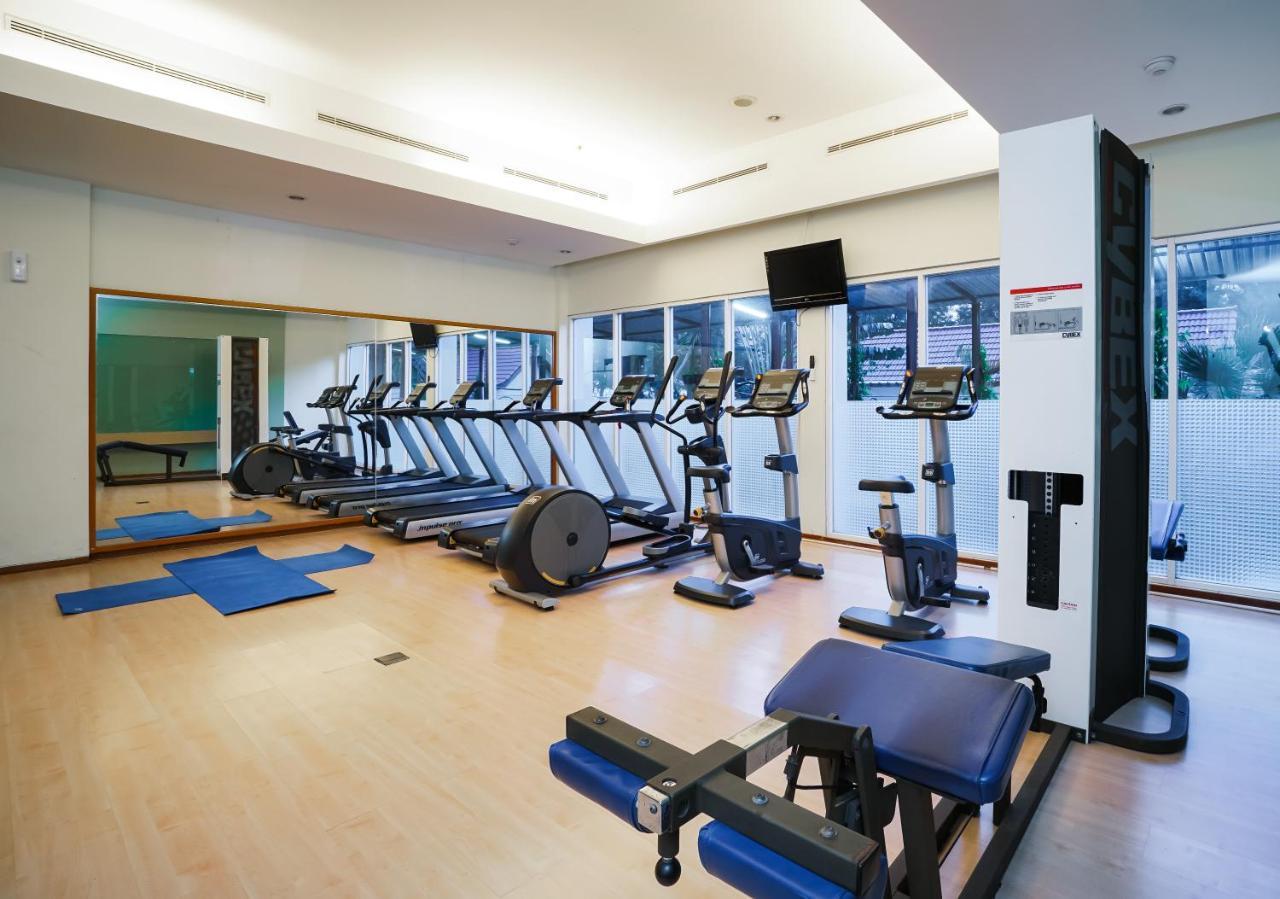 Harris Batam Waterfront Resort 4*
