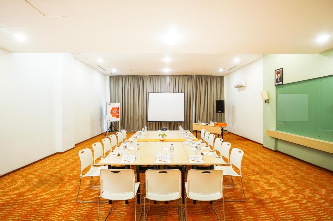 Resort Harris Batam Waterfront 4*