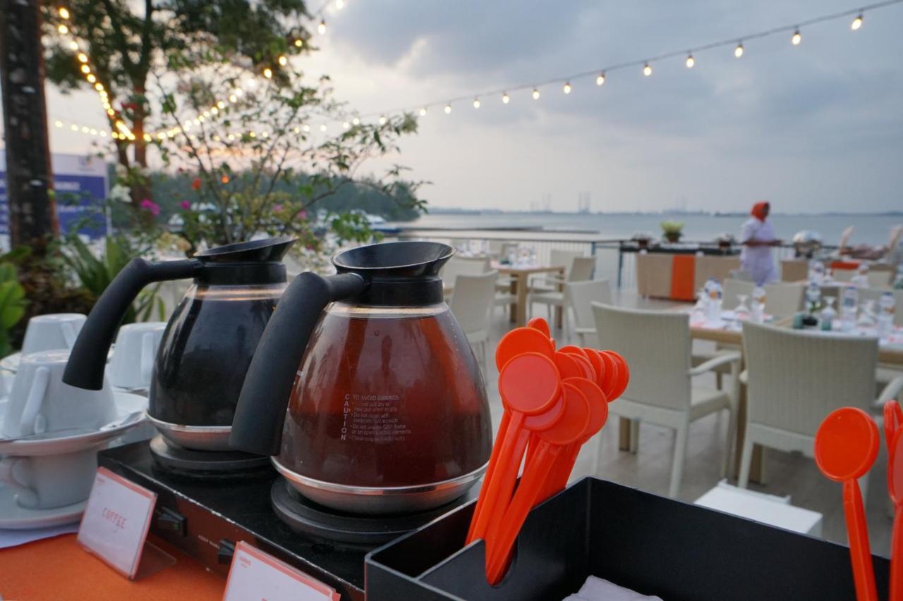 Harris Batam Waterfront